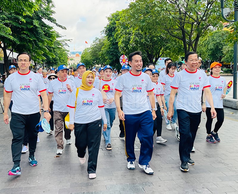 TP Hồ Chí Minh Đi bộ vì hòa bình, hợp tác và phát triển