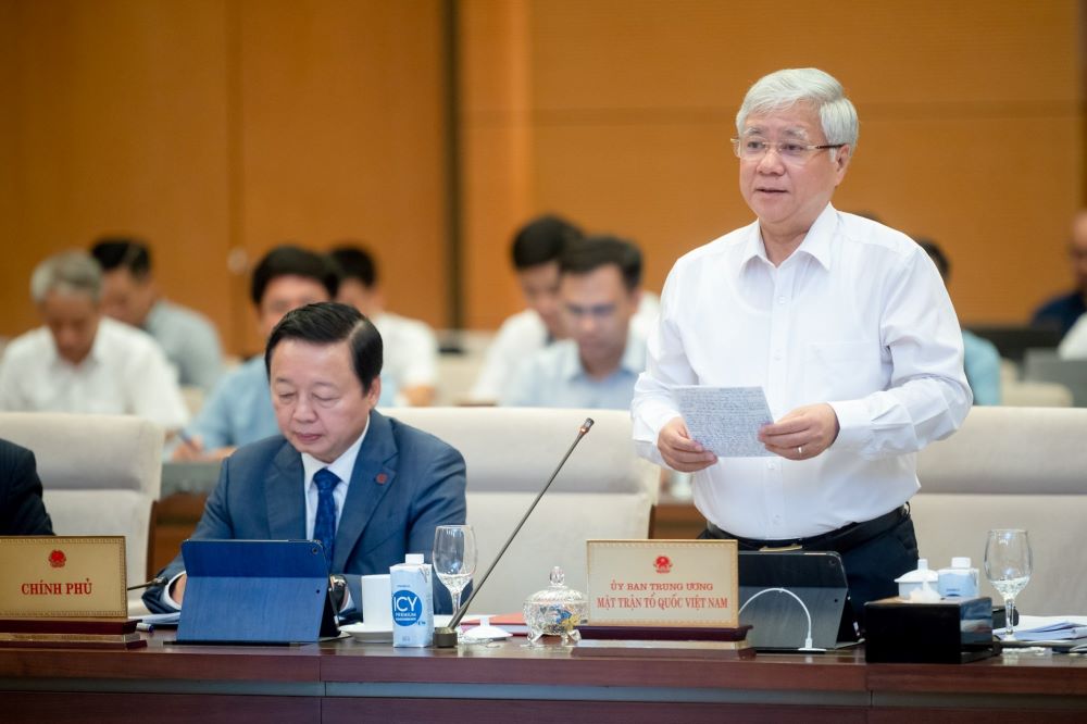 Phải giảm giá sách giáo khoa phù hợp đối với thu nhập của người dân