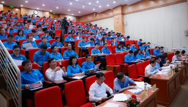 1 100 đại biểu chính thức dự Đại hội XIII Công đoàn Việt Nam
