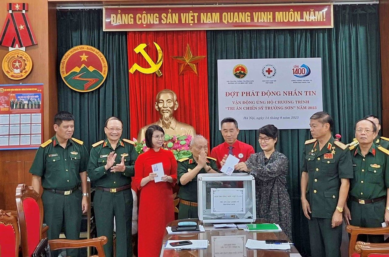 Phát động Chương trình nhắn tin “Tri ân chiến sĩ Trường Sơn”
