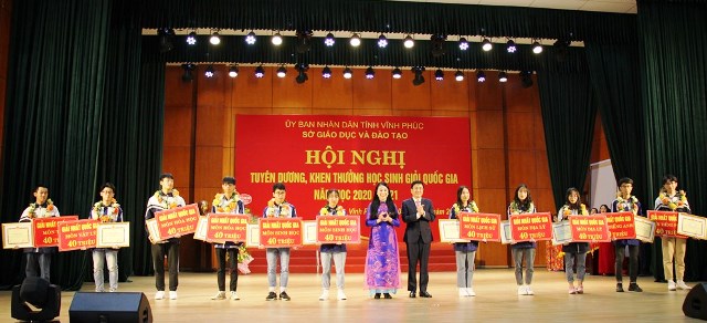 Nhìn lại 10 năm thực hiện đổi mới căn bản, toàn diện giáo dục và đào tạo ở Vĩnh Phúc