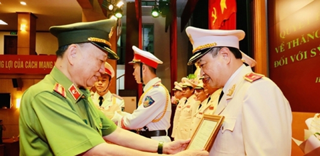 Tiêu chuẩn xét thăng hàm cấp tướng trước thời hạn