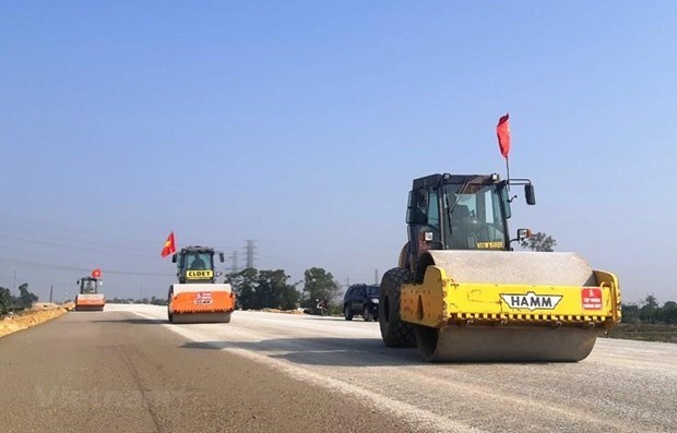 Thủ tướng yêu cầu đẩy nhanh tiến độ giải ngân vốn đầu tư công
