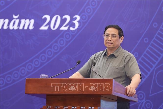 Đồng hành giải quyết những khó khăn, thử thách của ngành Giáo dục