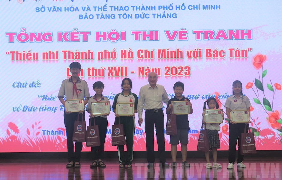 Họp mặt nhân kỷ niệm 135 năm Ngày sinh của Chủ tịch Tôn Đức Thắng