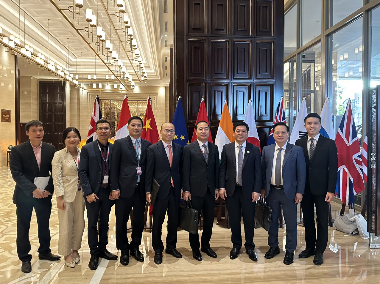 Thúc đẩy trao đổi thương mại và thu hút đầu tư khu vực CLMV
