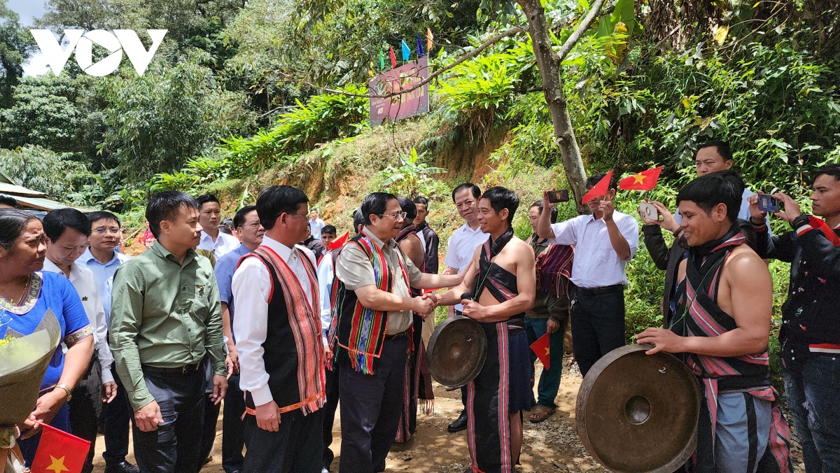 Thủ tướng khảo sát, kiểm tra các dự án tại Kon Tum