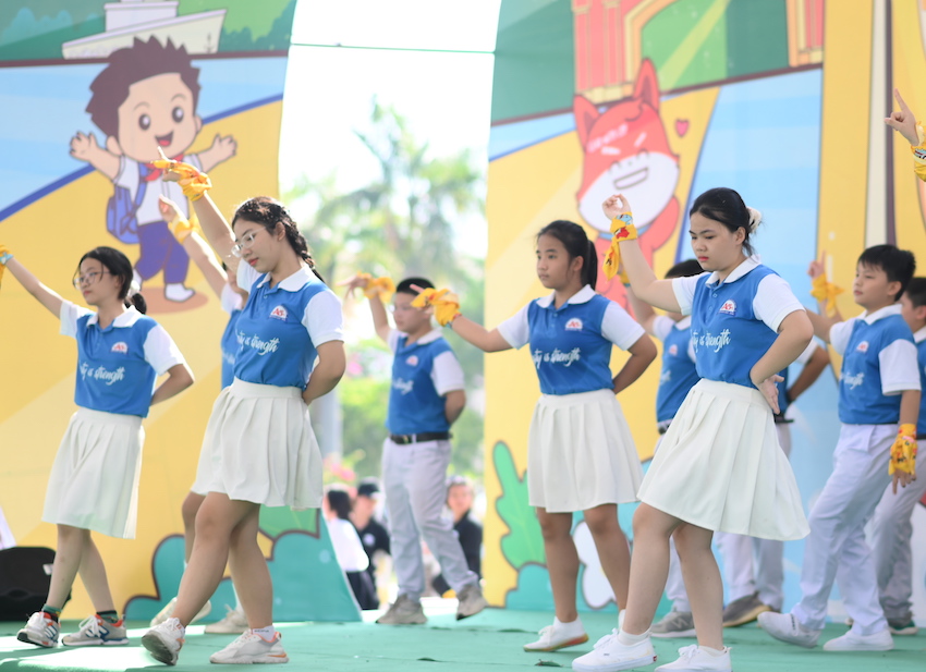 Tổ chức nhiều hoạt động chăm lo, hỗ trợ cho thiếu nhi trong dịp hè