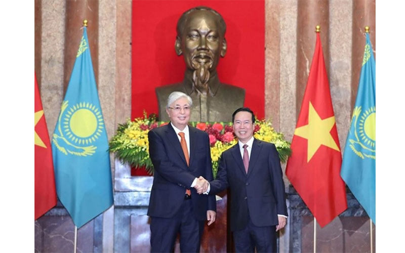 Tổng thống Kazakhstan kết thúc tốt đẹp chuyến thăm chính thức Việt Nam