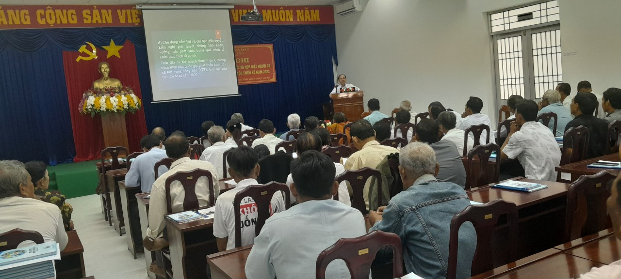 Cà Mau Nâng cao năng lực cán bộ thực hiện chương trình phát triển KT-XH vùng DTTS