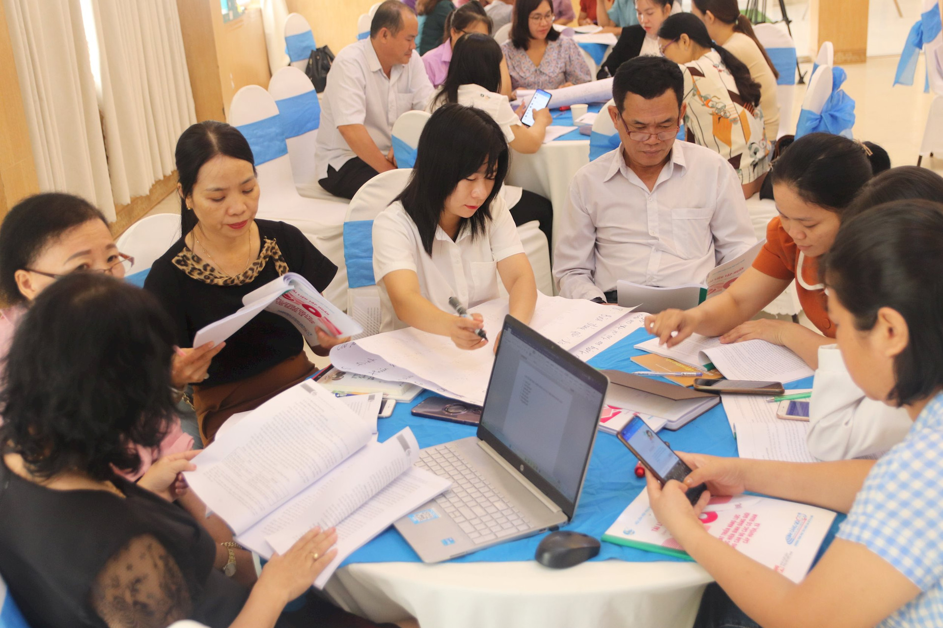 Bình Thuận Bồi dưỡng kiến thức cho cán bộ thực hiện Dự án 8 về bình đẳng giới