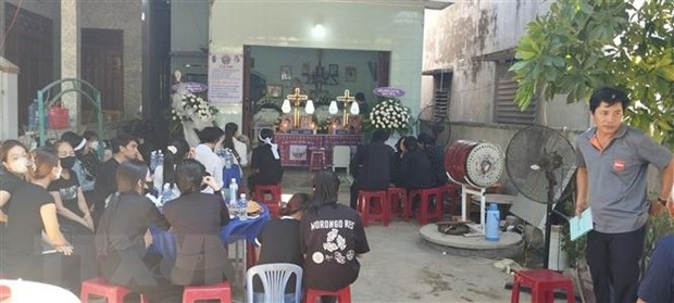 Tạm giữ hình sự nghi can đầu độc vợ và 3 con