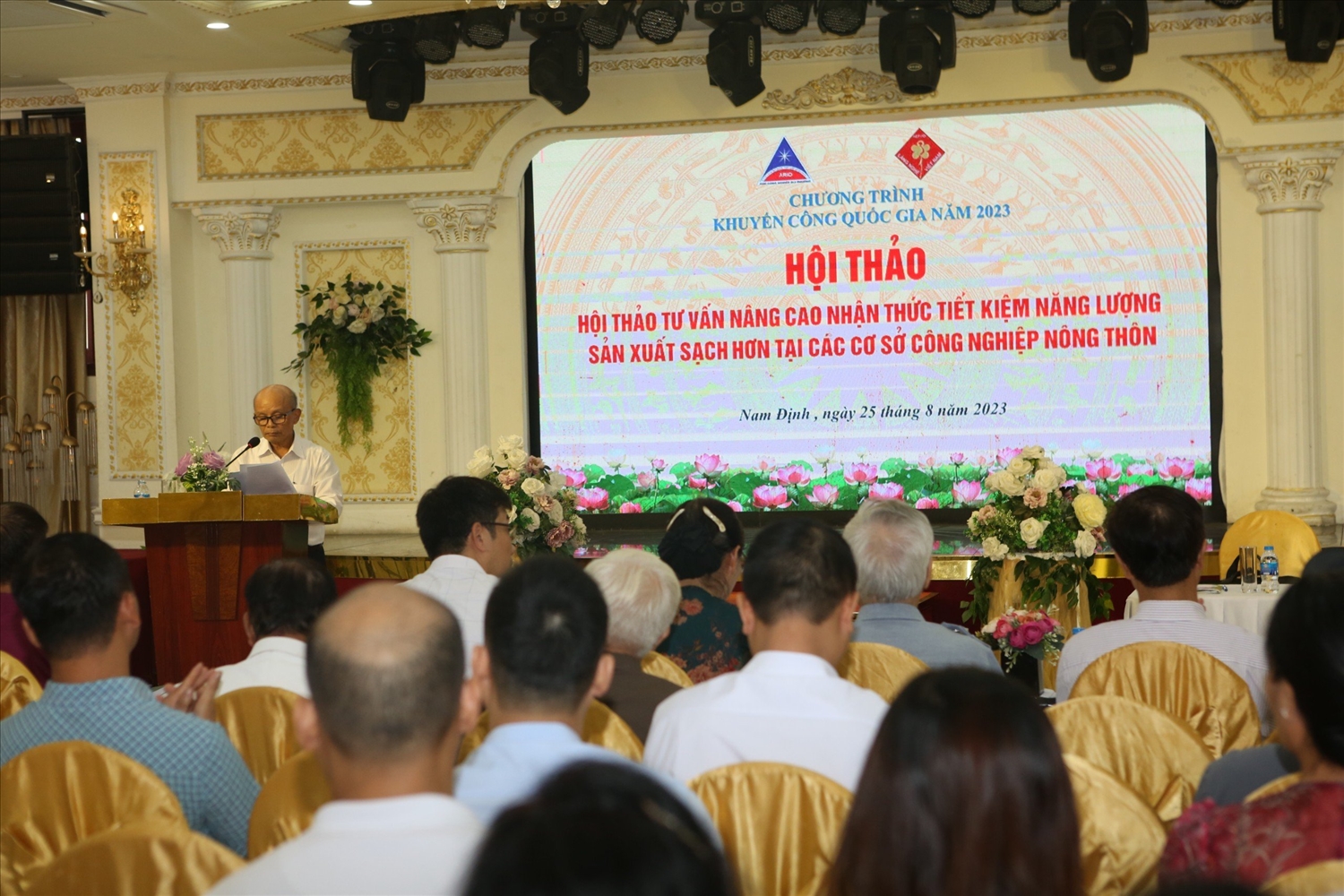 Tiến tới sản xuất sạch hơn để giảm ô nhiễm tại làng nghề