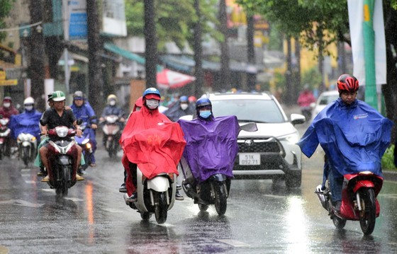 Chiều tối 27-28 8, Bắc Bộ và Thanh Hóa cục bộ có mưa rất to