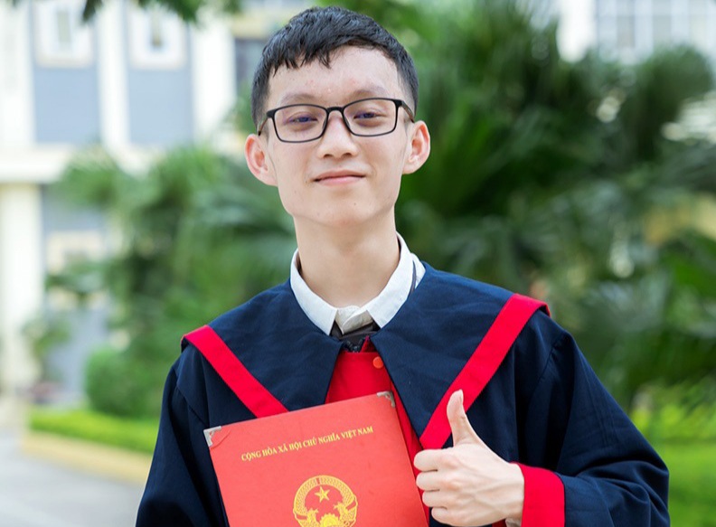 Tự hào đảng viên trẻ với thành tích thủ khoa