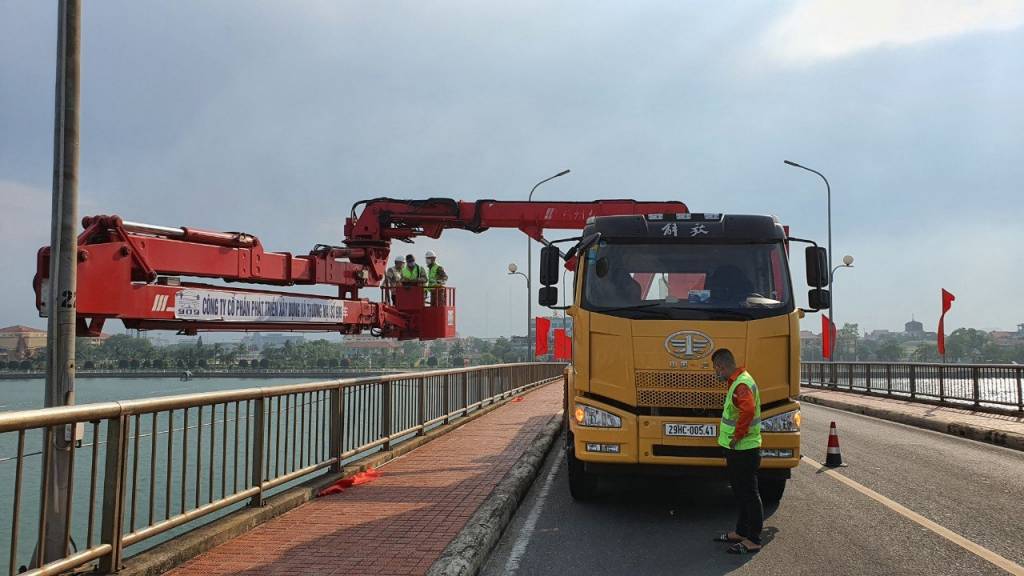 Lạng Sơn Hướng tới chuyên nghiệp trong bảo trì cầu đường bộ nhằm phát triển kinh tế - xã hội