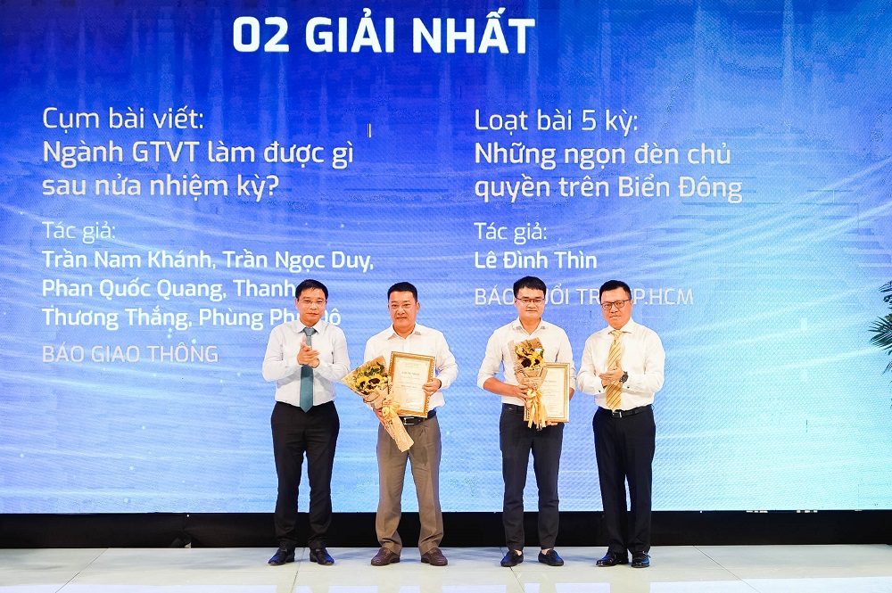 Trao giải “Báo chí viết về ngành Giao thông vận tải lần thứ IV