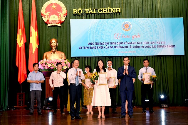 Trao giải Cuộc thi báo chí toàn quốc về ngành tài chính lần thứ VIII 2023