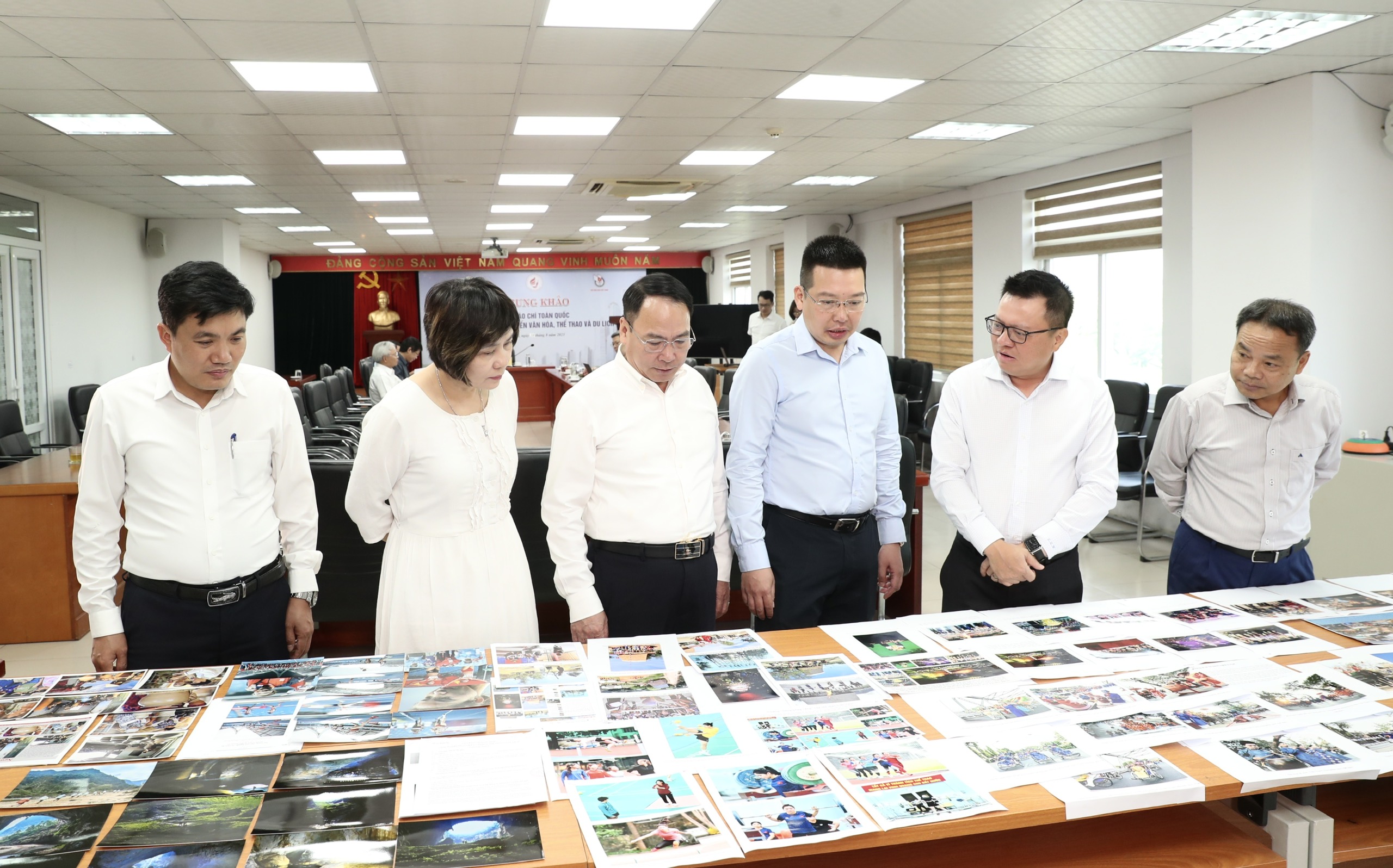 131 tác phẩm vào chung khảo Giải báo chí toàn quốc Vì sự nghiệp phát triển văn hoá, thể thao và du lịch