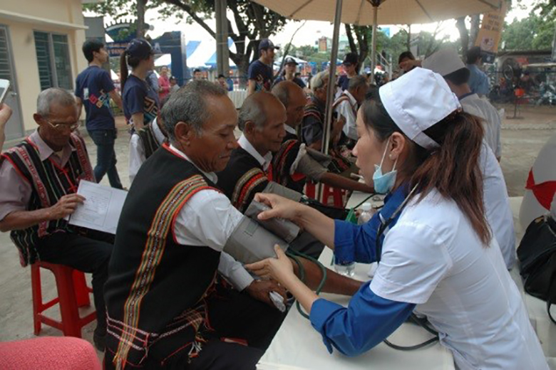 Kon Tum Quan tâm nâng cao thể trạng, sức khỏe người dân tộc thiểu số