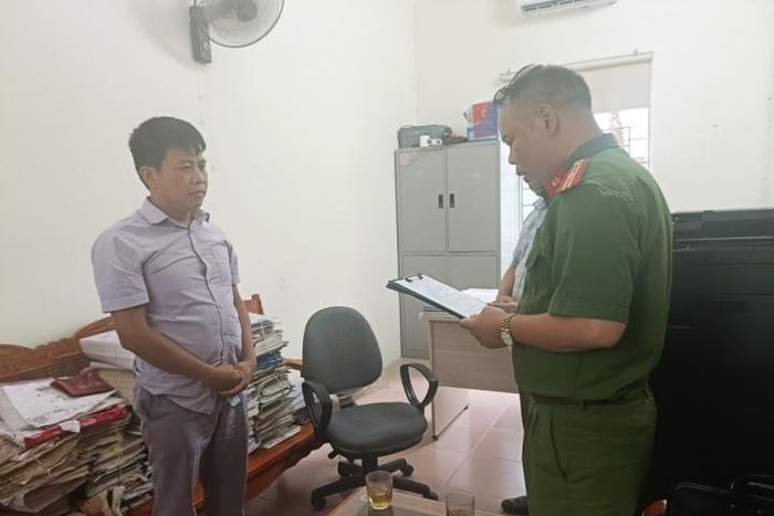 Cao Bằng Bắt giữ cán bộ văn phòng đăng ký đất đai vì giả mạo chữ ký, hồ sơ