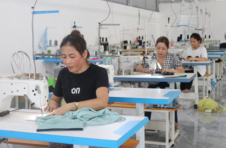 Ba Trại Thúc đẩy quyền có việc làm cho người dân tộc thiểu số