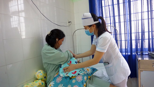 Chính sách hỗ trợ phụ nữ dân tộc thiểu số sinh đẻ an toàn