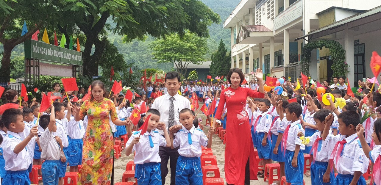 Trường tiểu học vùng cao thi đua “dạy tốt, học tốt”