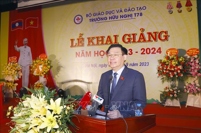 Nỗ lực phấn đấu hoàn thành tốt các mục tiêu của năm học 2023-2024