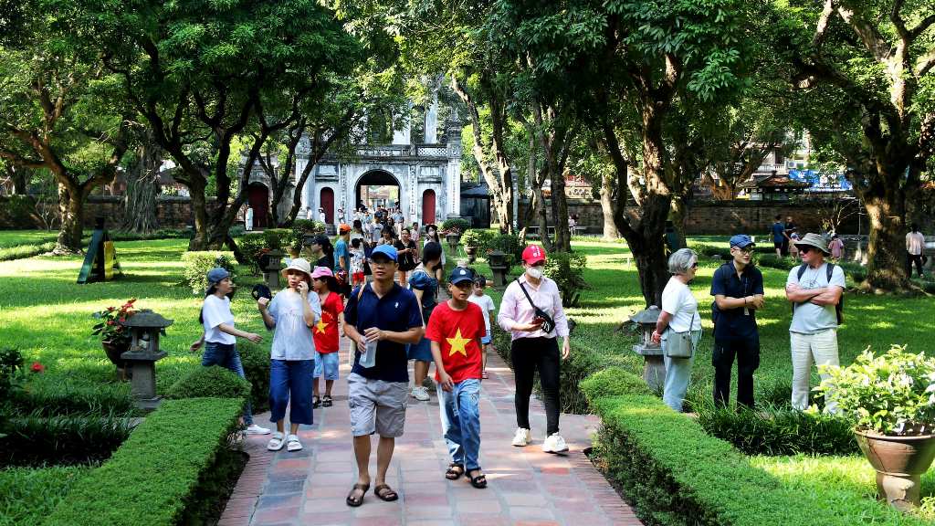 Ngành du lịch phục vụ 2,5 triệu lượt khách dịp nghỉ lễ 2 9
