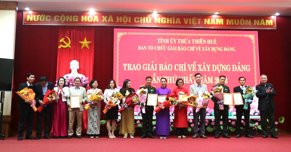 Tăng cường chỉ đạo, quản lý hoạt động báo chí, xuất bản tại Thừa Thiên Huế