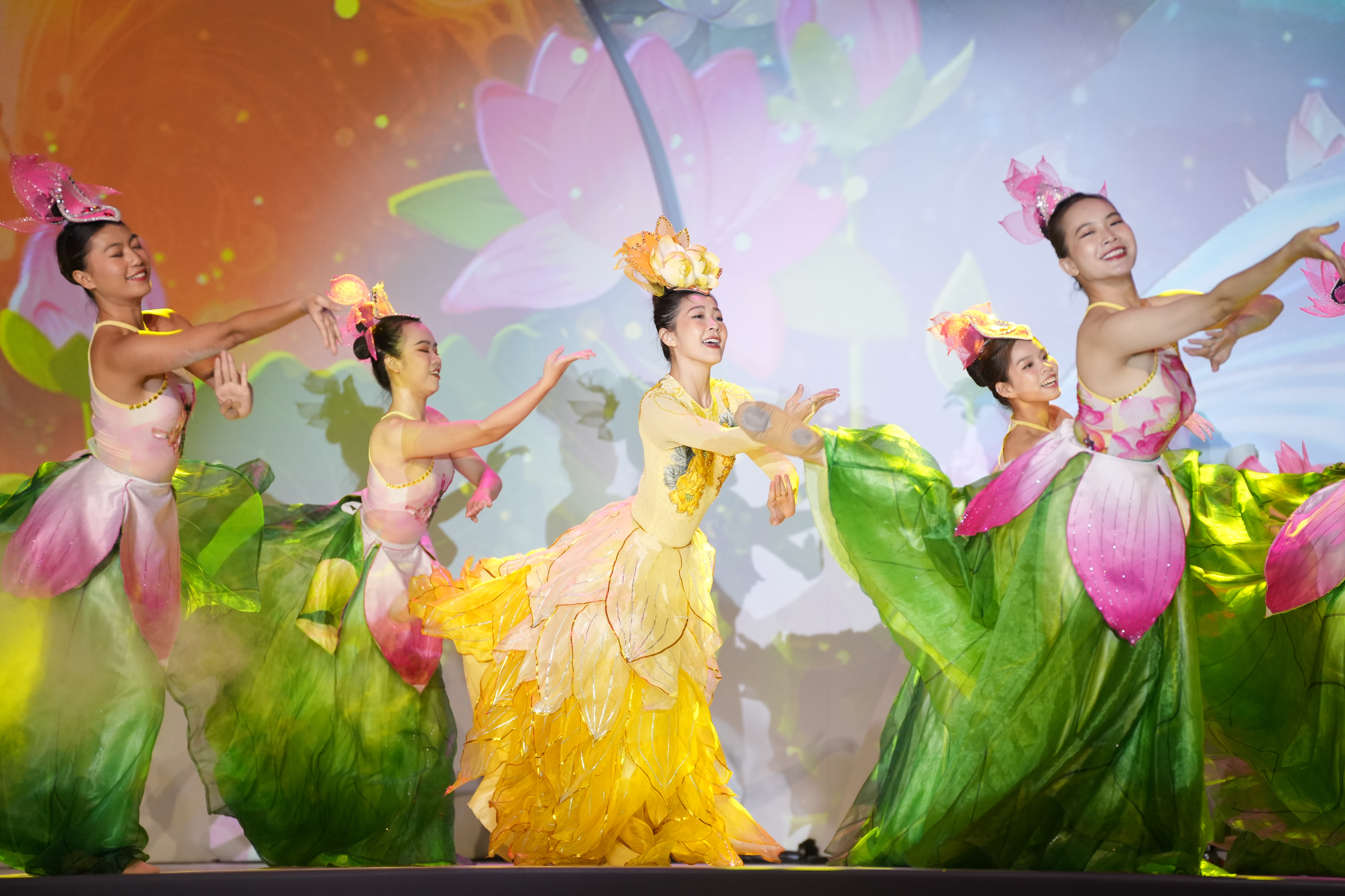 Gala “Đêm Việt Nam” - Đậm đà bản sắc văn hóa Việt