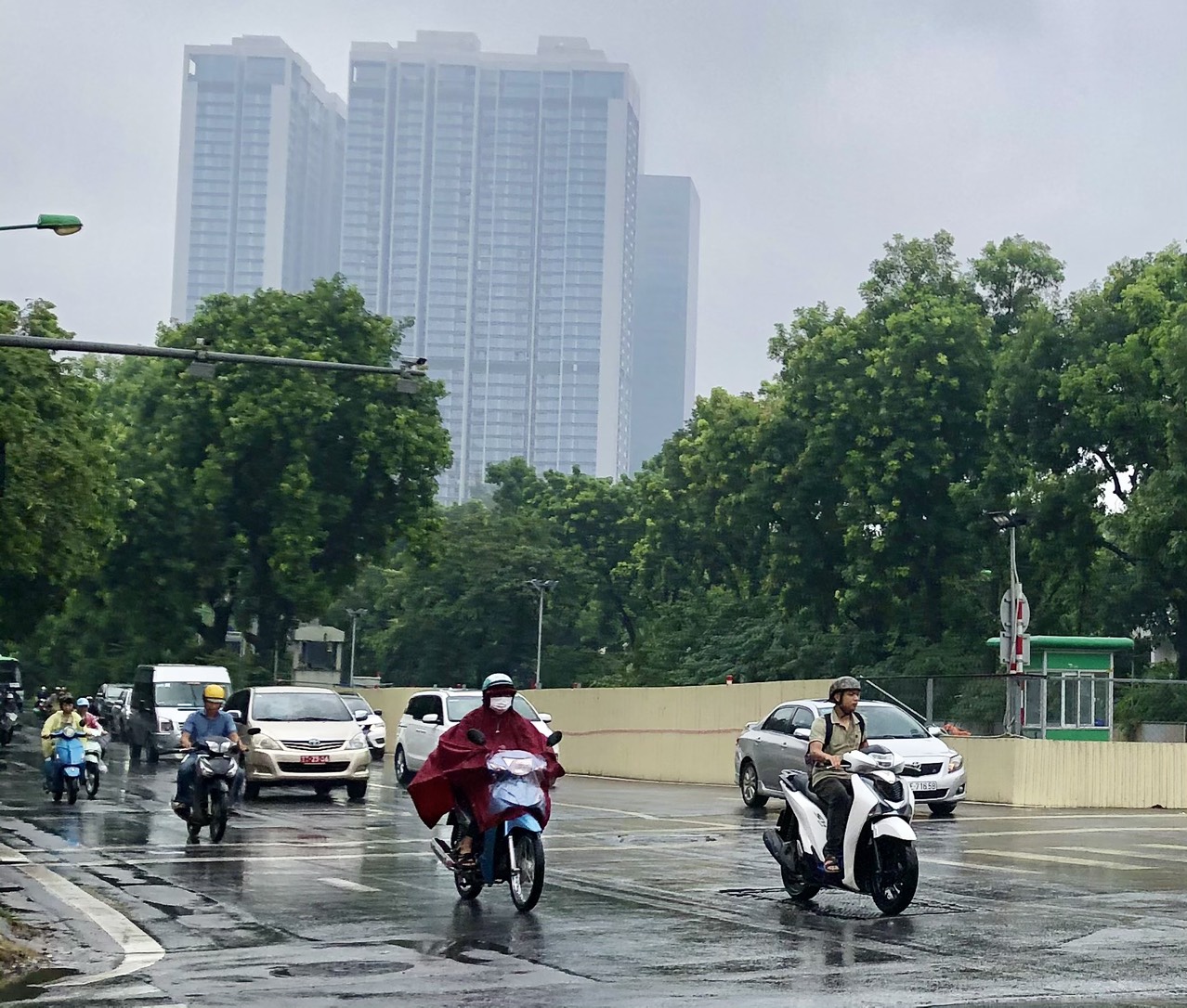 Miền Bắc đón mưa lớn kéo dài
