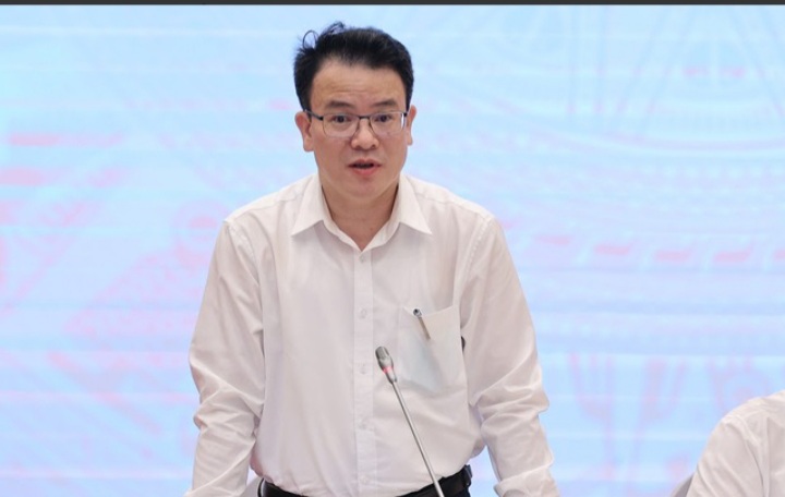 Áp lực tăng trưởng kinh tế cho những tháng cuối năm là rất lớn
