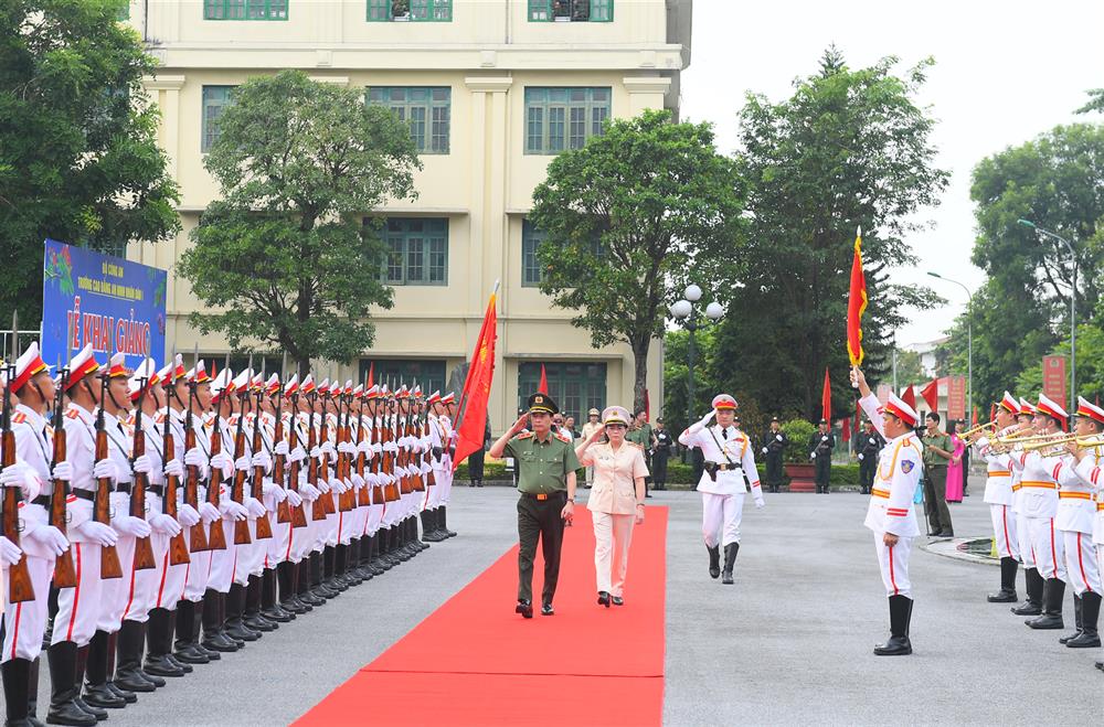 Điểm chuẩn vào hệ trung cấp Công an nhân dân cao nhất là 24,75 điểm