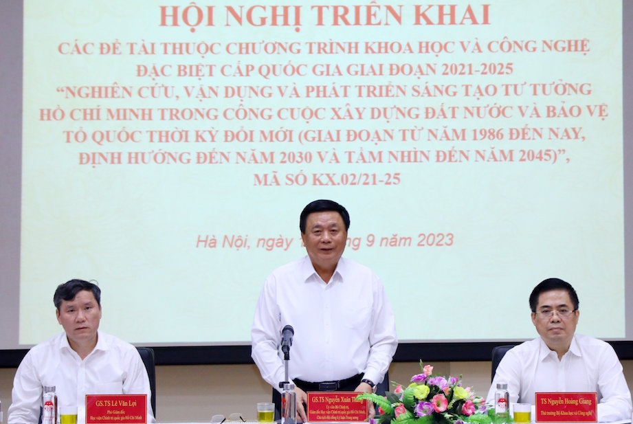 Nghiên cứu, vận dụng và phát triển sáng tạo tư tưởng Hồ Chí Minh trong xây dựng đất nước và bảo vệ Tổ quốc