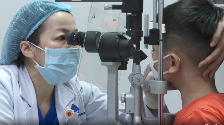Ngăn chặn, lây lan bệnh đau mắt đỏ tại nhiều địa phương