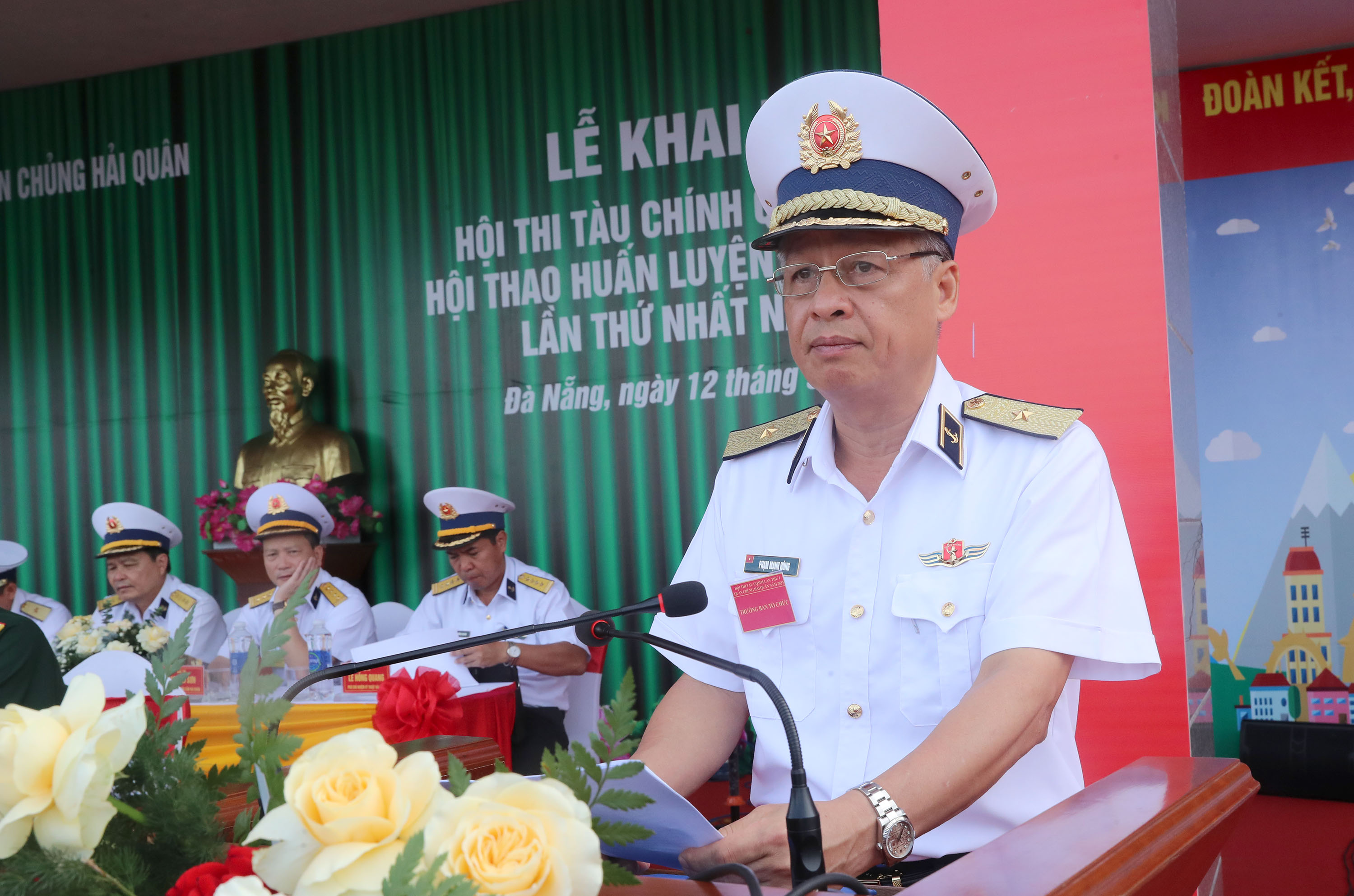 Nâng cao chất lượng khai thác, sử dụng tàu mặt nước