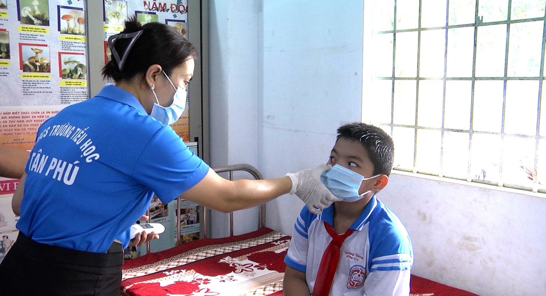 Bình Phước Gần 2 500 học sinh bị đau mắt đỏ