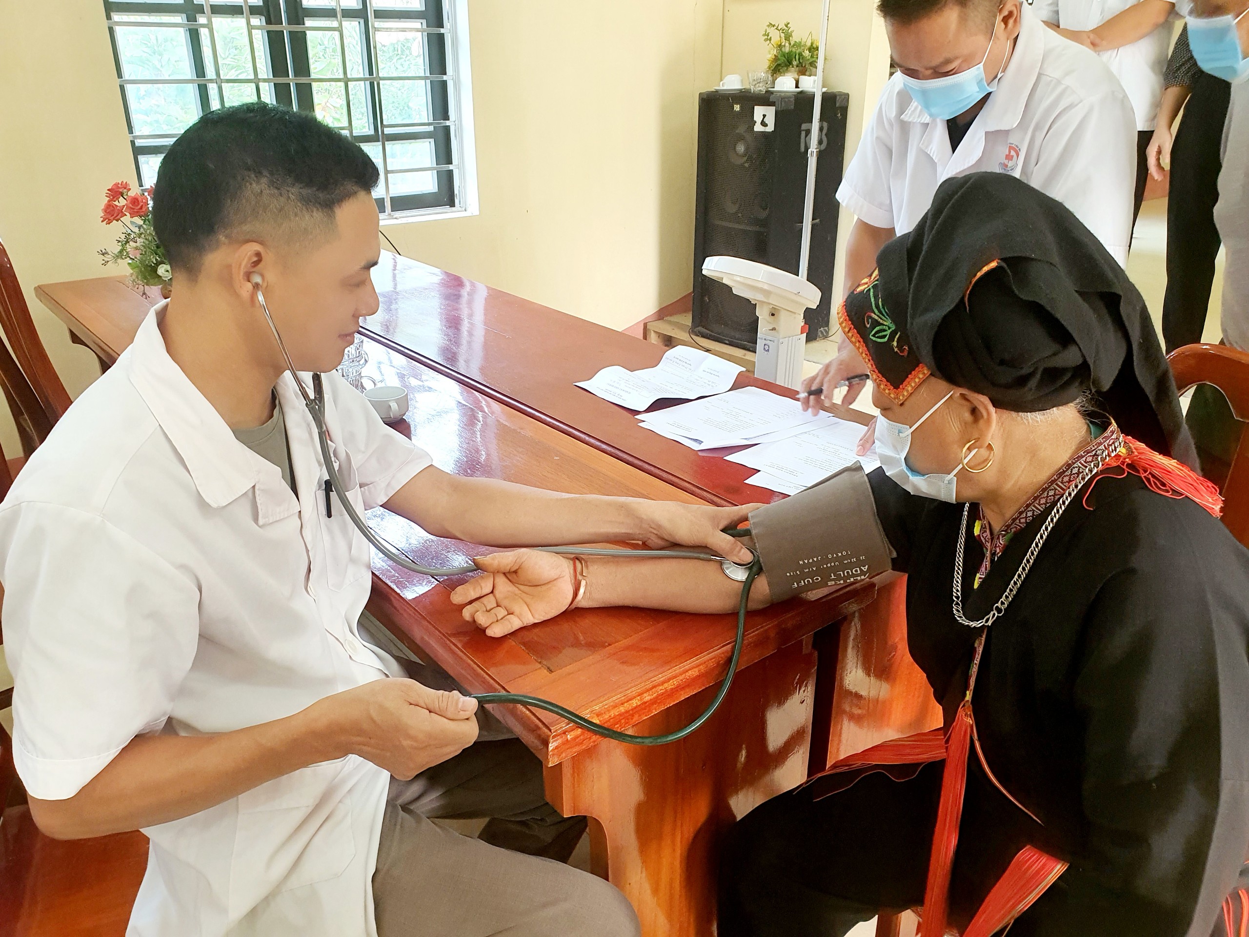 Yên Bái hướng tới nâng cao chất lượng khám chữa bệnh tại các cơ sở y tế