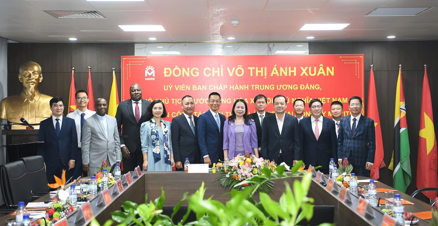 Phó Chủ tịch nước Võ Thị Ánh Xuân thăm và làm việc tại Viettel Mozambique