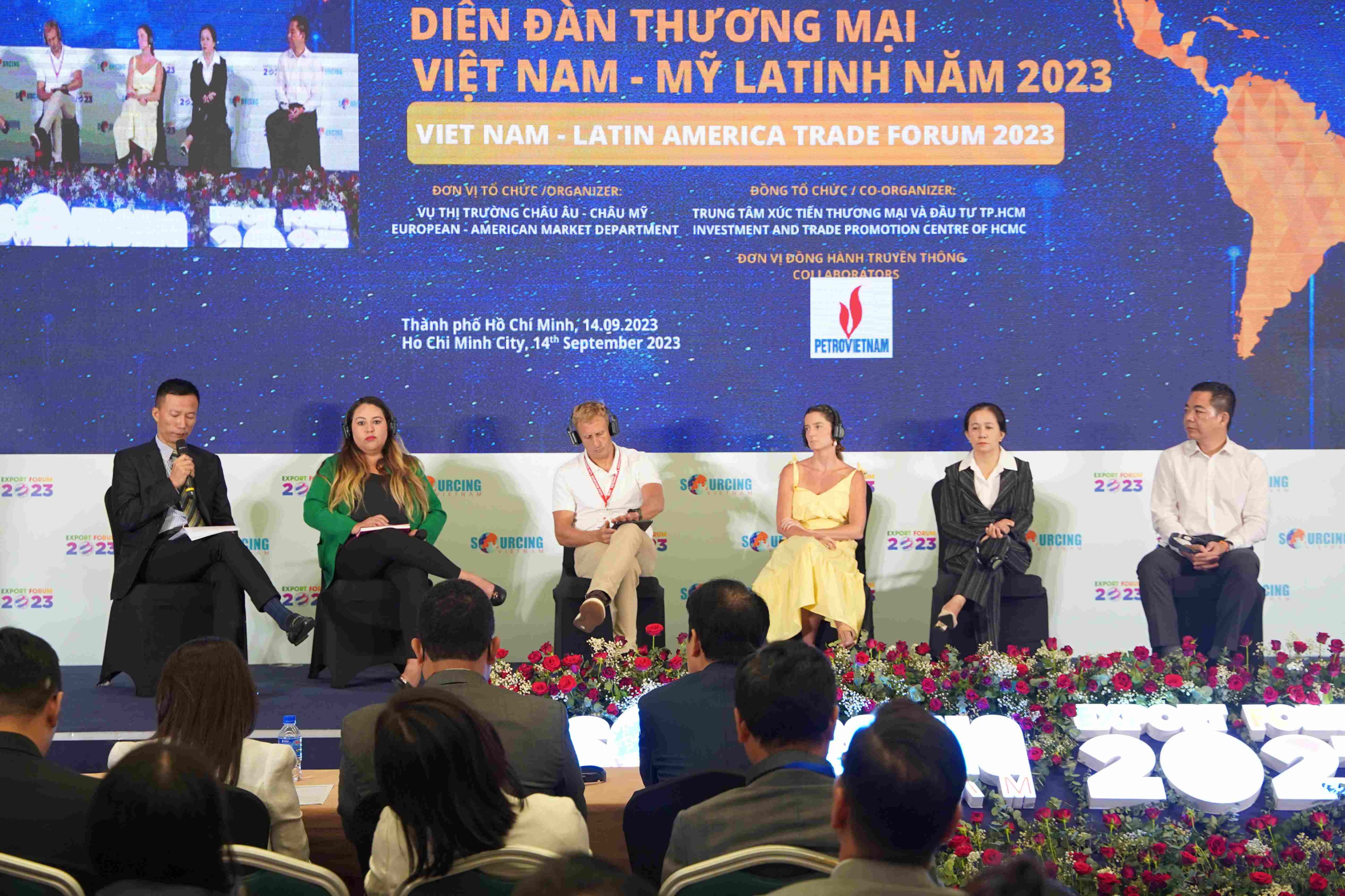 Tiếp tục thúc đẩy khởi động đàm phán FTA