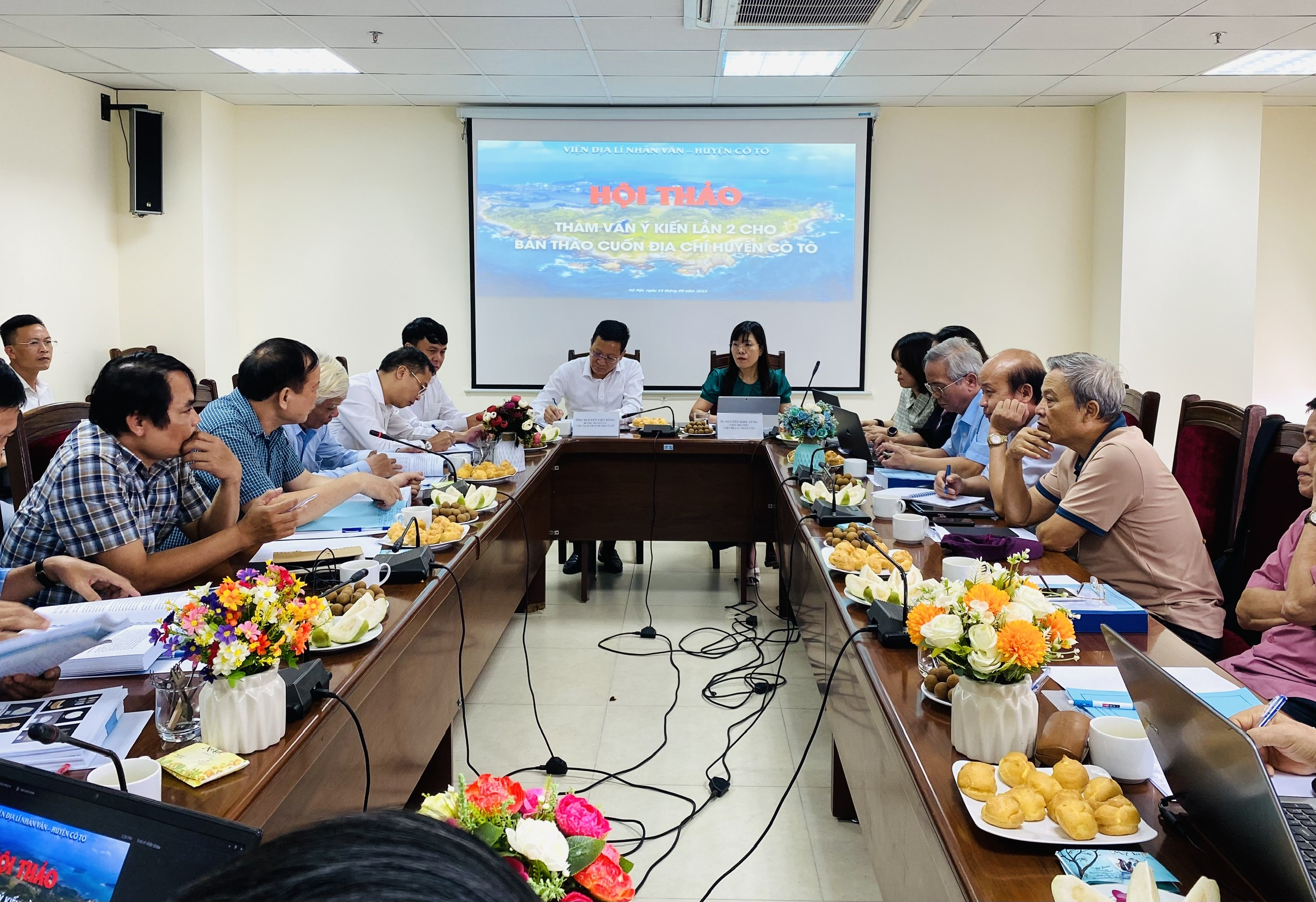 Sớm hoàn thiện cuốn Địa chí Cô Tô