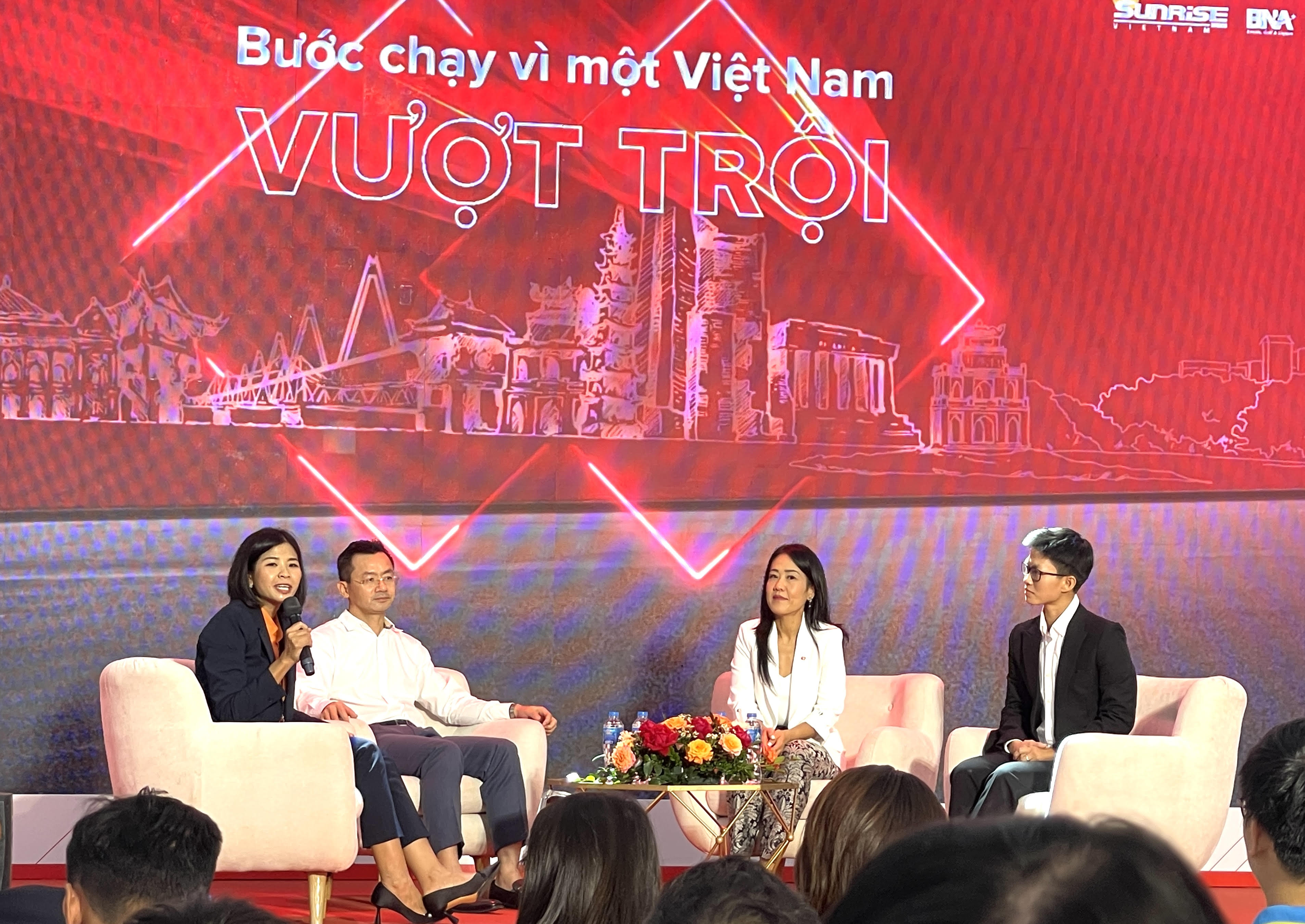 9 000 vận động viên tham dự giải Hà Nội Marathon Techcombank mùa thứ 2