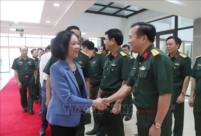 Thường trực Ban Bí thư thăm, làm việc tại Bộ Tư lệnh Quân khu 4
