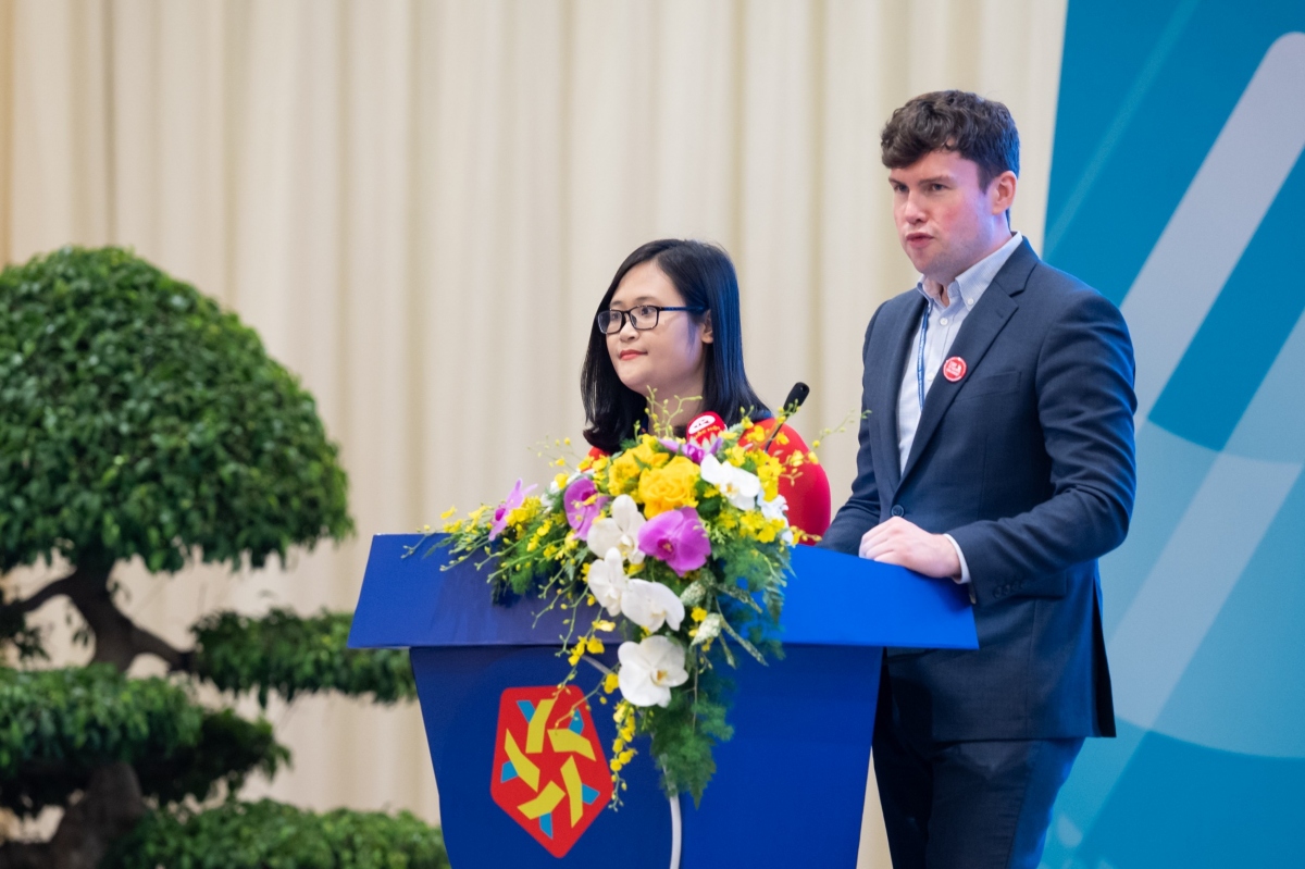 Nghị sĩ trẻ sẵn sàng đồng hành khai thác sức mạnh công nghệ và đổi mới