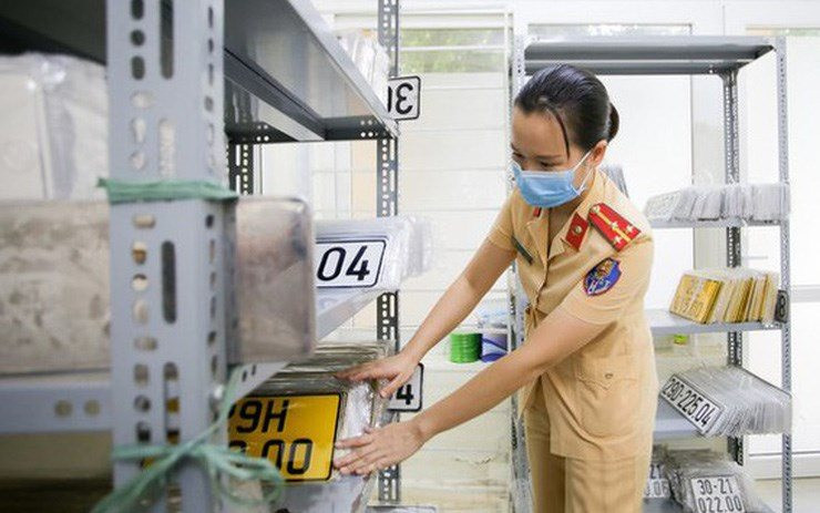 Điều chỉnh lệ phí đăng ký, cấp biển xe ô tô, xe máy