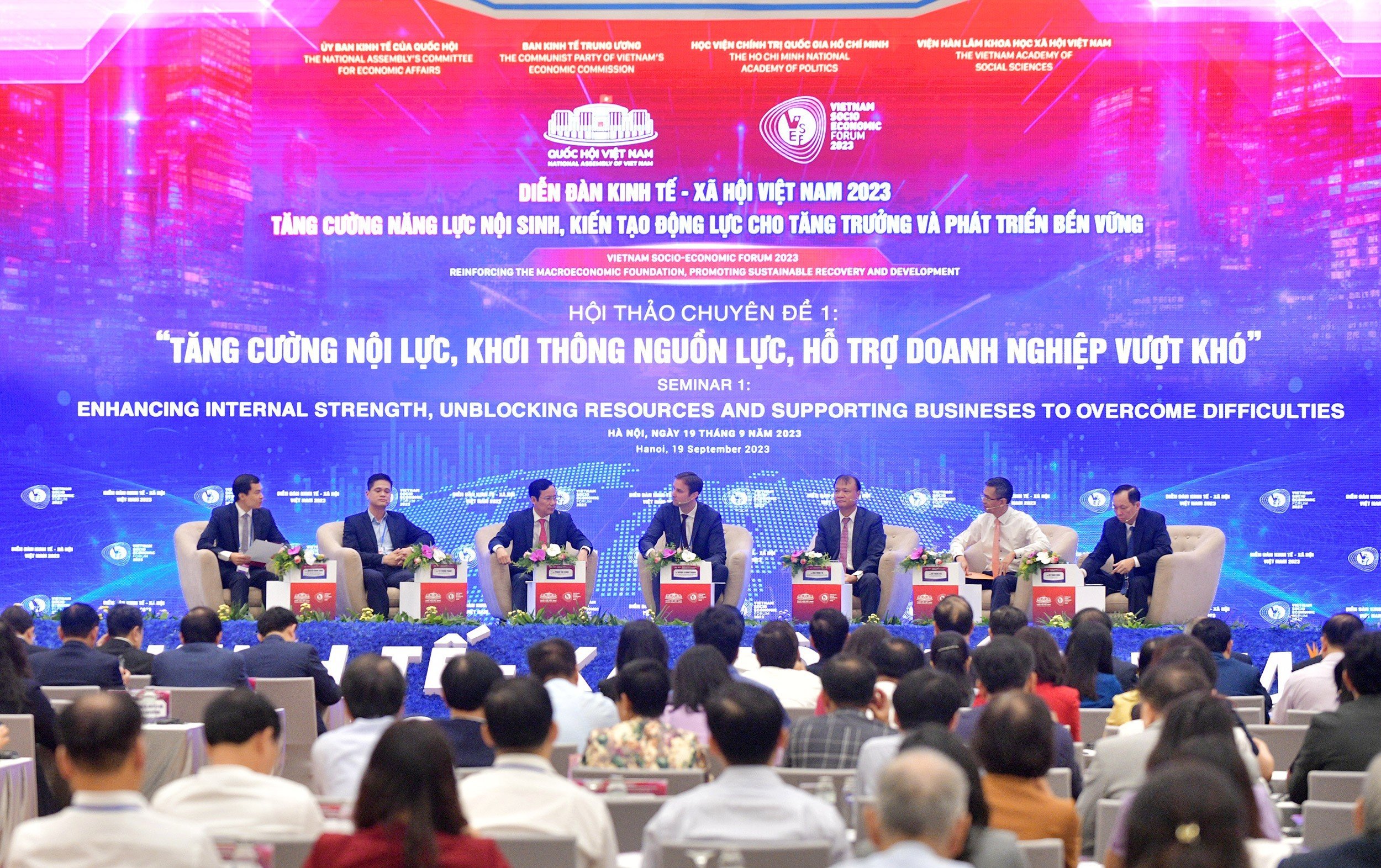Tháo gỡ rào cản, khó khăn cho doanh nghiệp Việt Nam