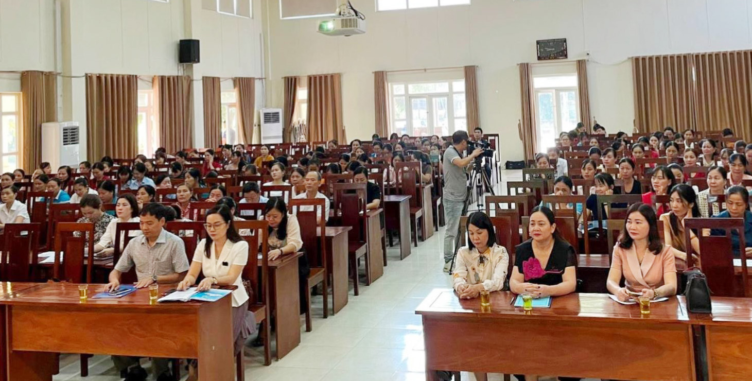 160 đại biểu được trang bị kỹ năng phòng, chống bạo lực trên cơ sở giới