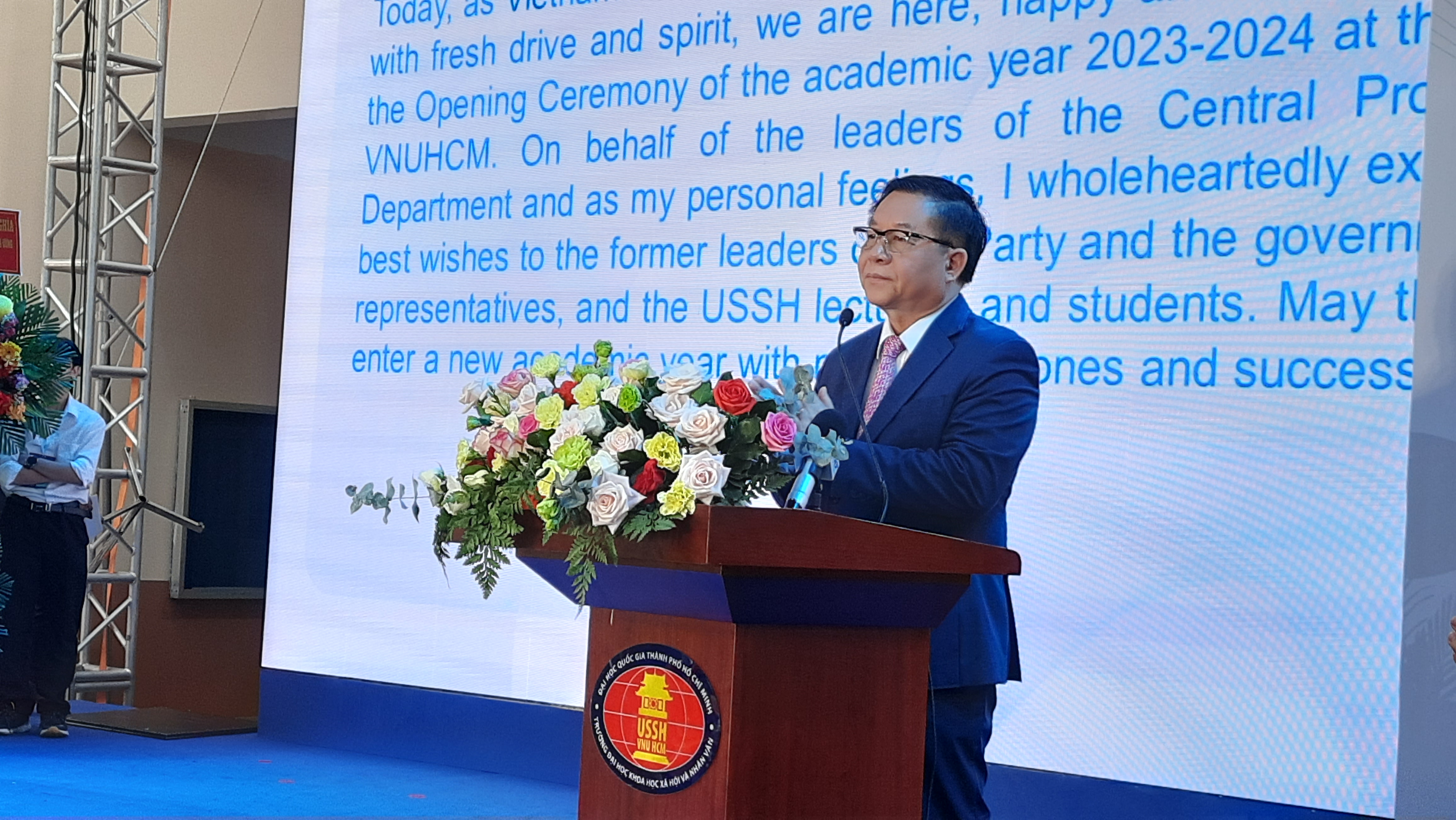 Tiếp tục dẫn đầu trong đào tạo và phát triển nguồn nhân lực khoa học xã hội và nhân văn